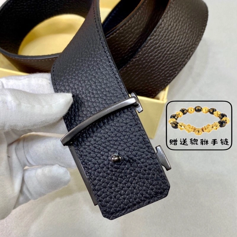 EyeCatching Louis Vuitton Belts 298248