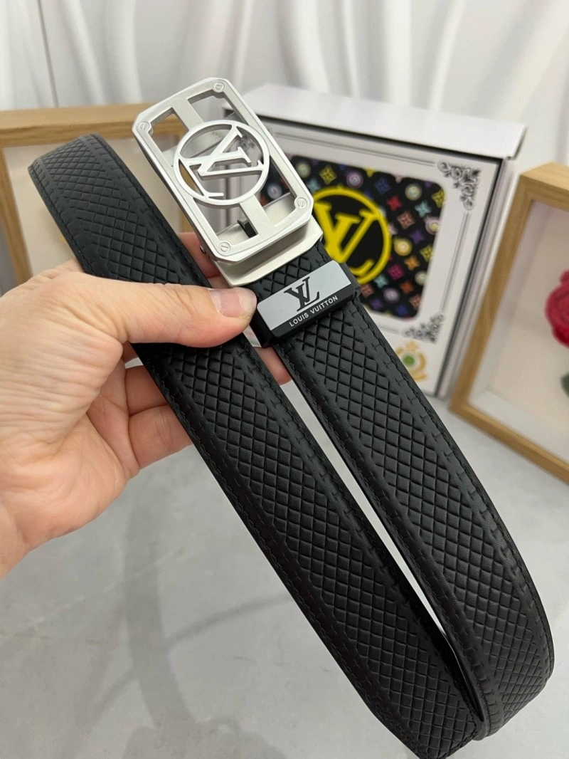 WellDesigned Louis Vuitton Belts 298166