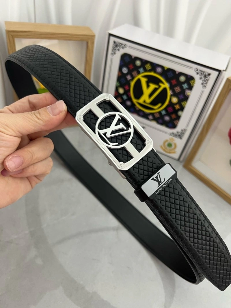 WellDesigned Louis Vuitton Belts 298166