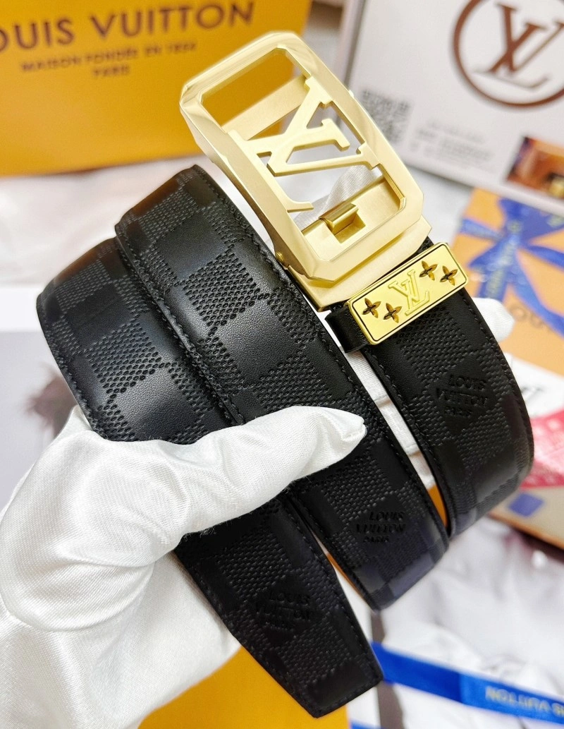 Classic Louis Vuitton Belts 298149