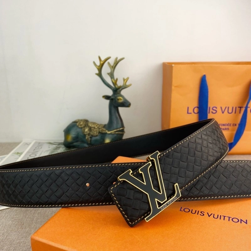 Bright Louis Vuitton Belts 298122