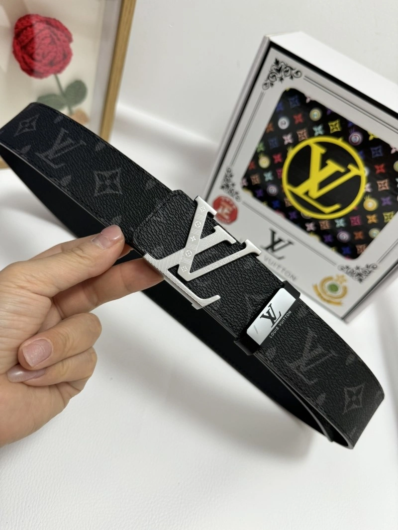 Resilient Louis Vuitton Belts 298139