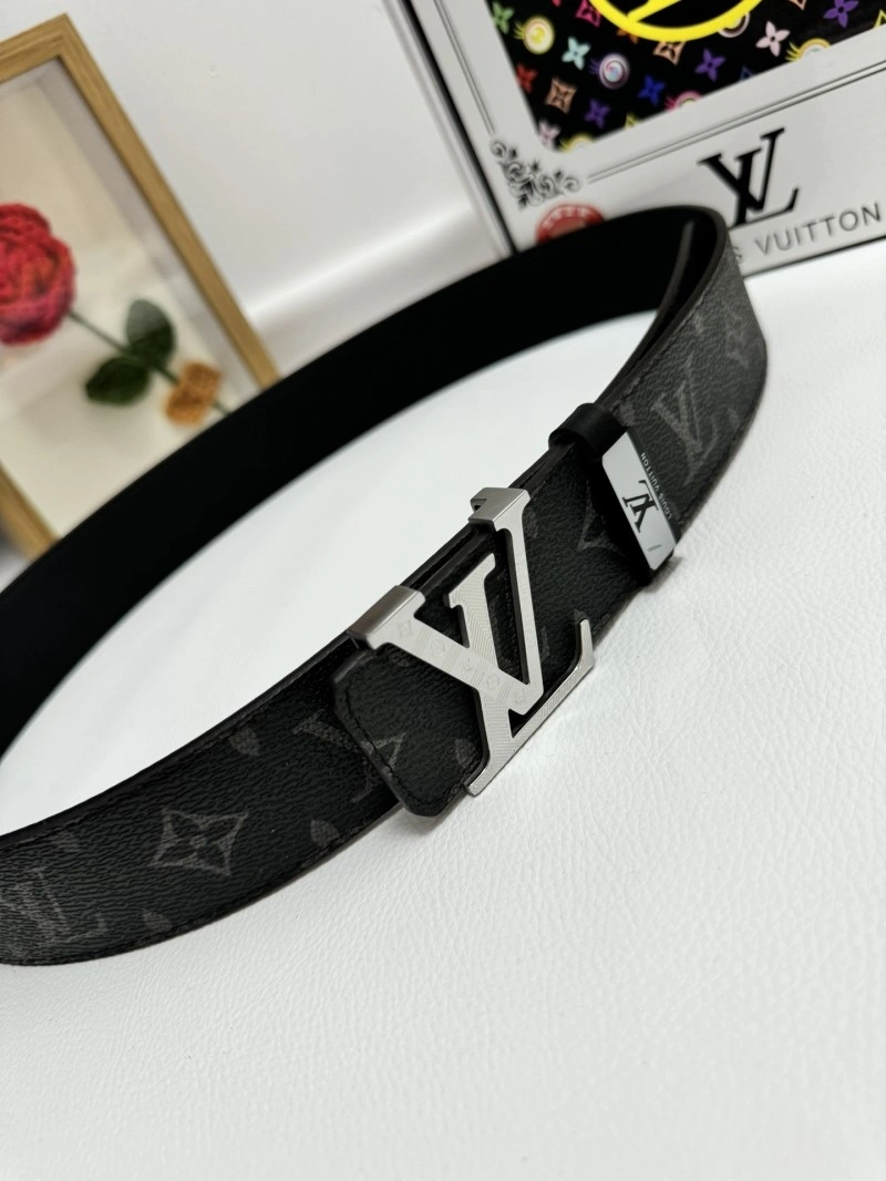 Resilient Louis Vuitton Belts 298139