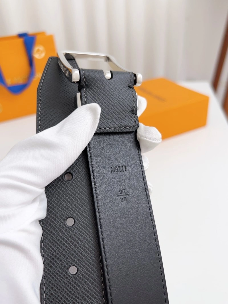Louis Vuitton Belts Classic 298141