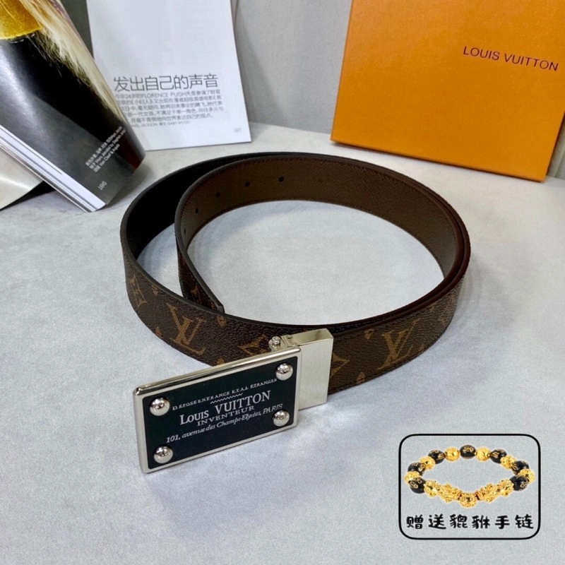 Effortless Louis Vuitton Belts 298108