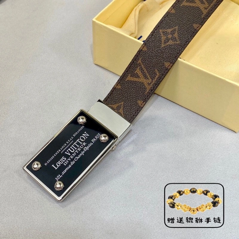 Effortless Louis Vuitton Belts 298108