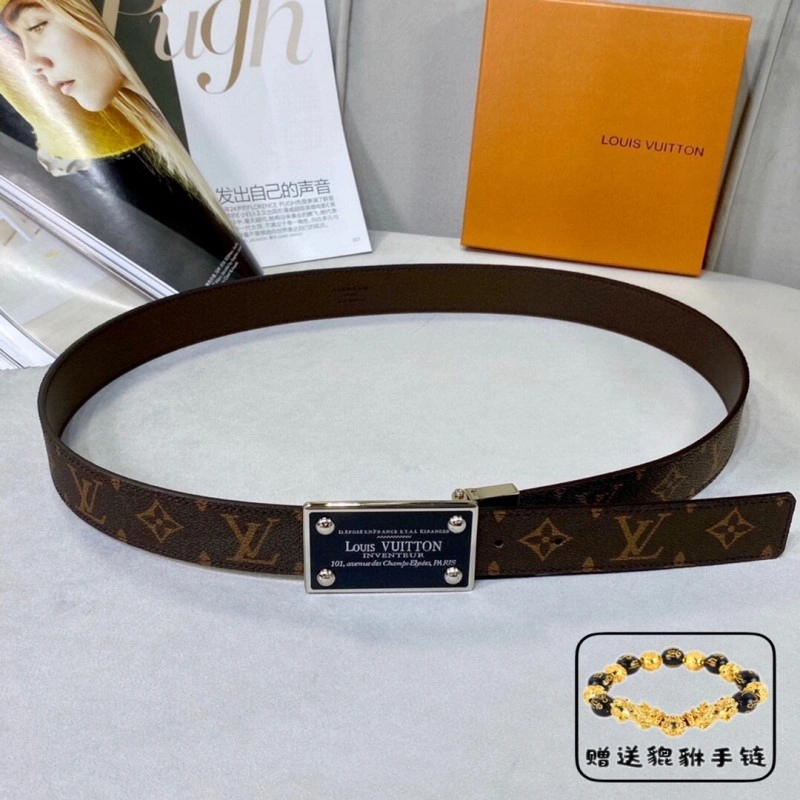 Effortless Louis Vuitton Belts 298108