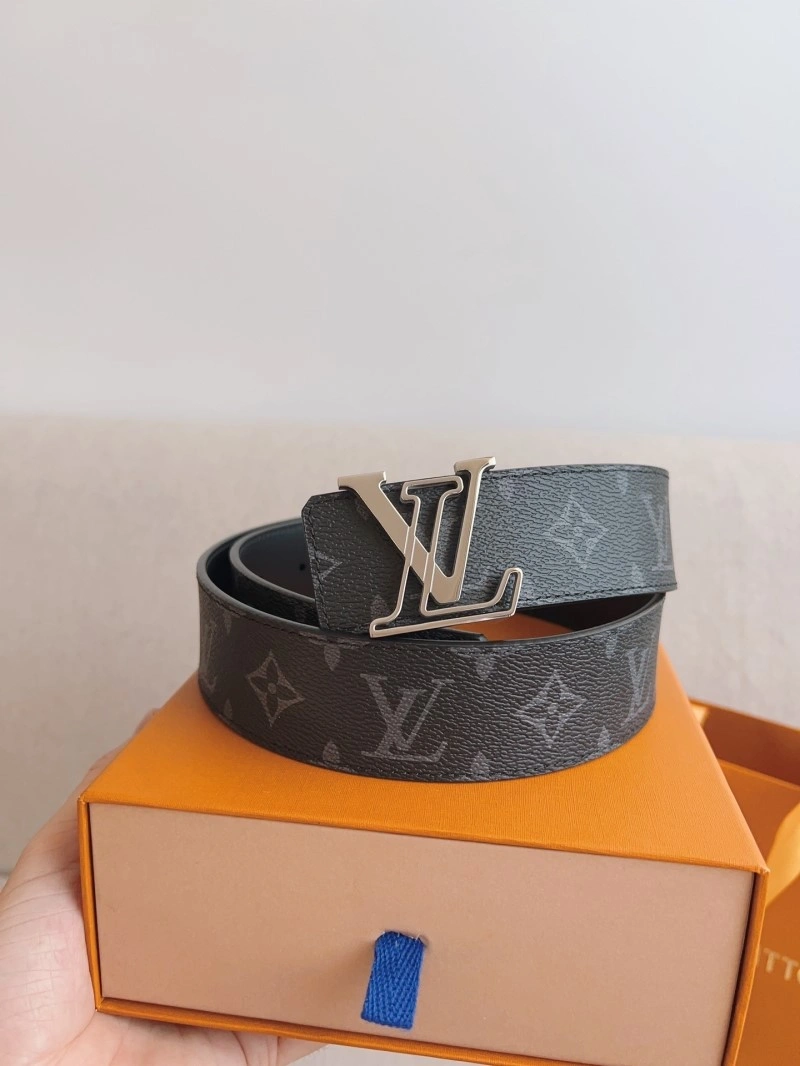 Cozy Louis Vuitton Belts 298080