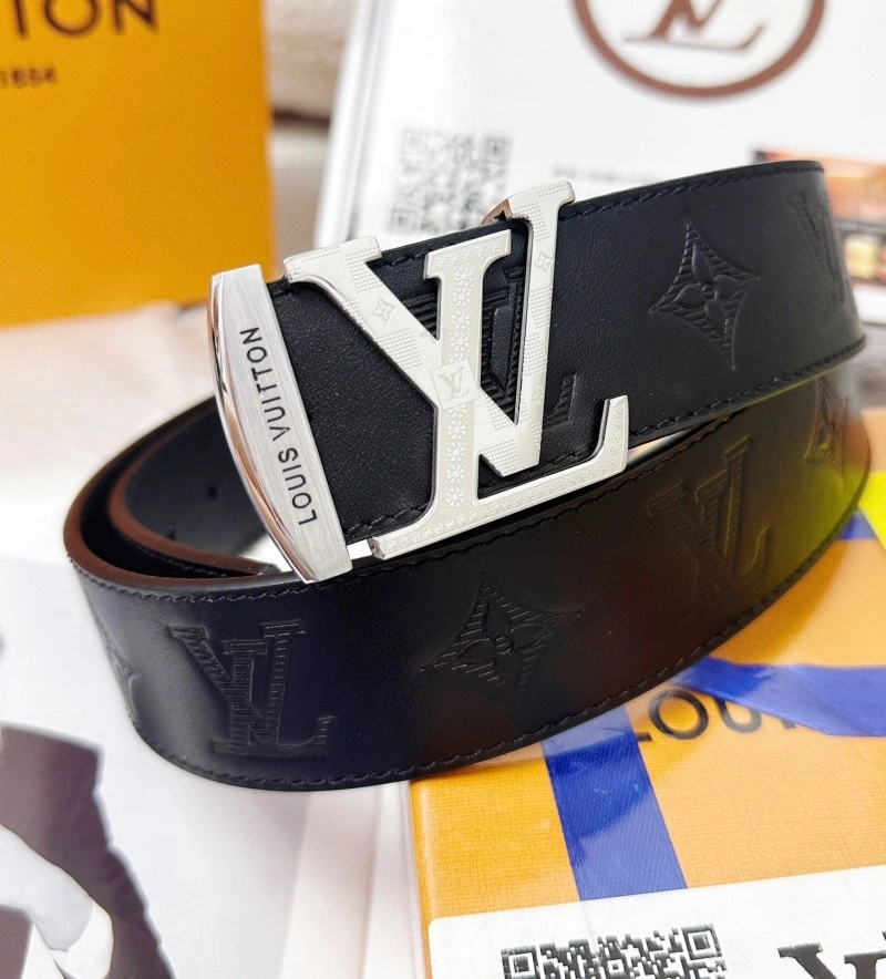 Modern Louis Vuitton Belts 298060