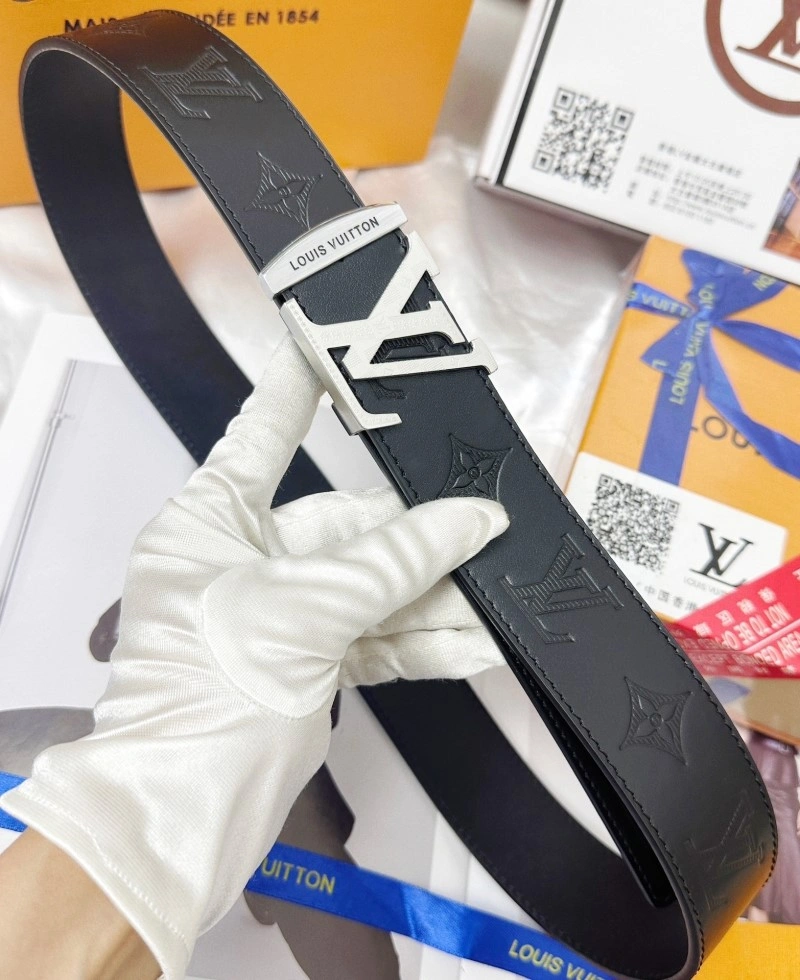 Modern Louis Vuitton Belts 298060