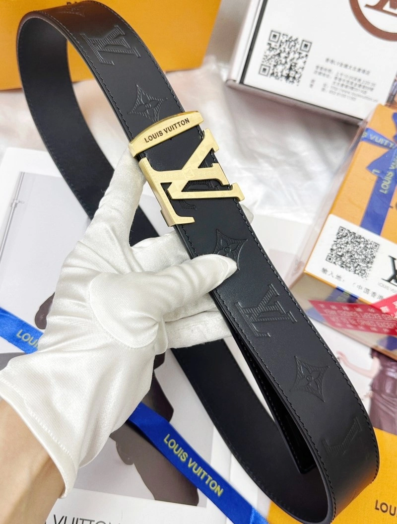 Modern Louis Vuitton Belts 298060