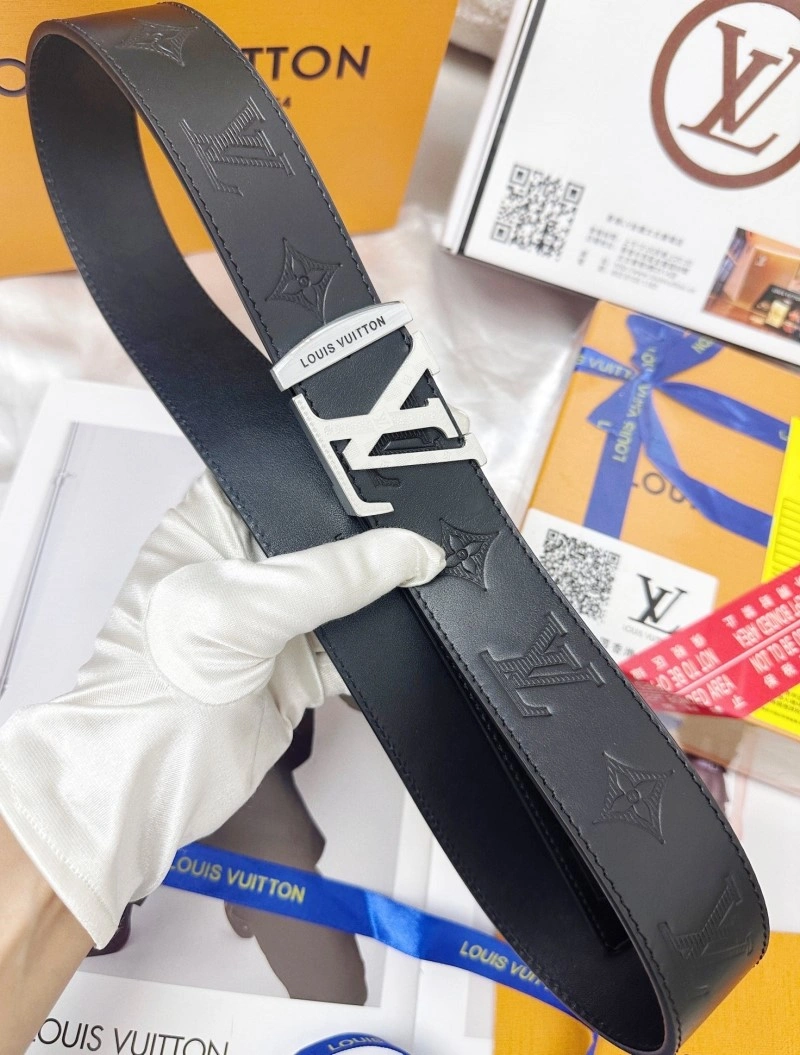 Modern Louis Vuitton Belts 298060