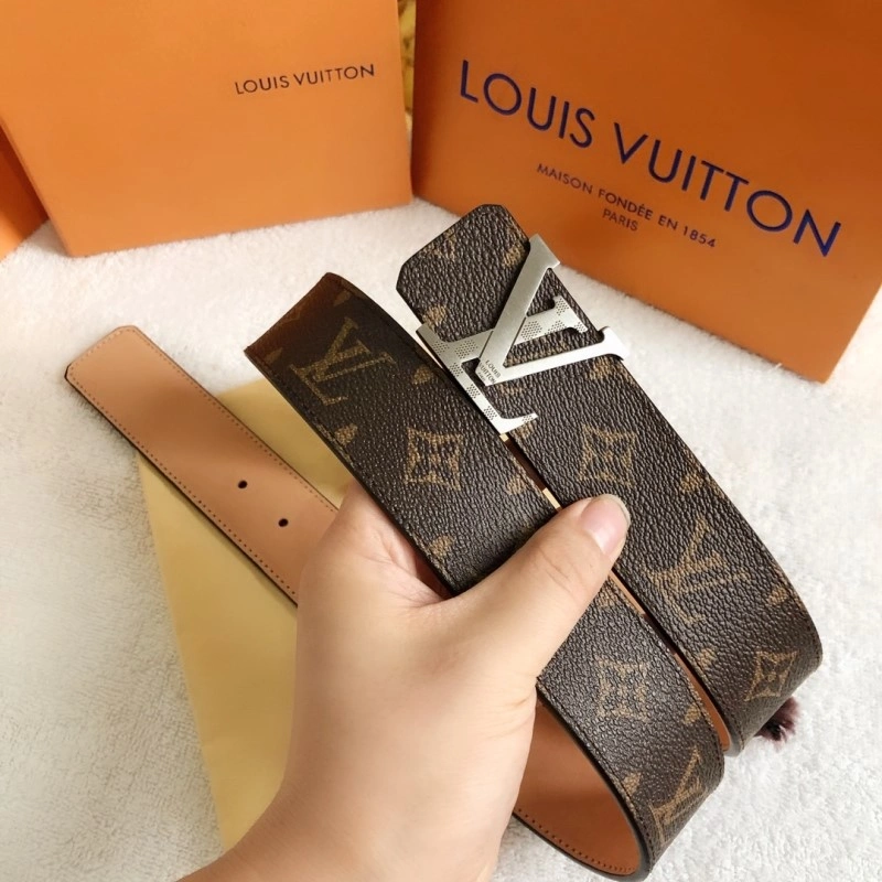 MultiPurpose Louis Vuitton Belts 298045
