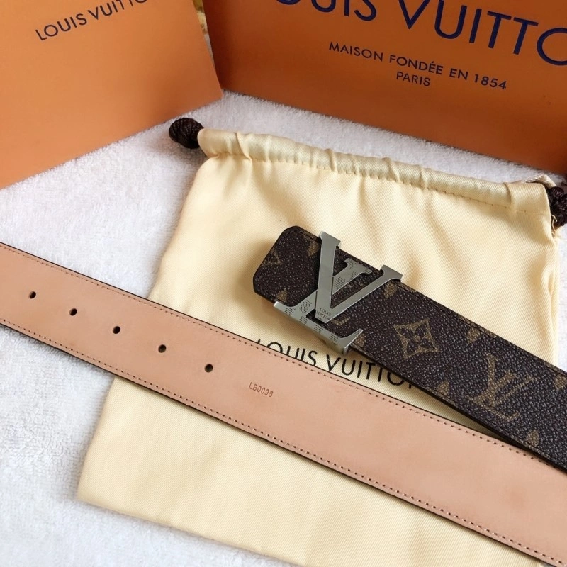 MultiPurpose Louis Vuitton Belts 298045
