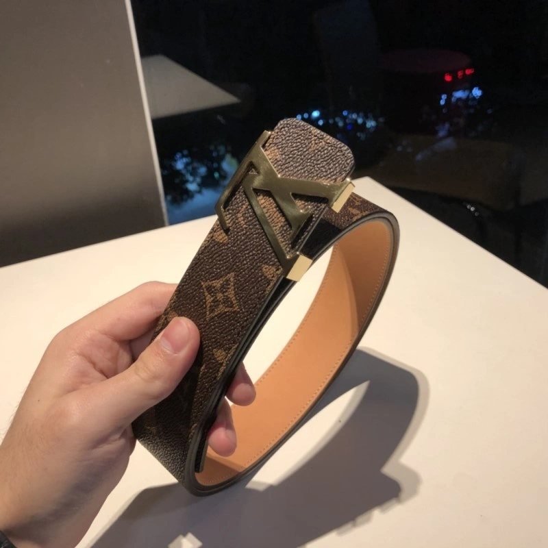 Louis Vuitton Belts Breathable 298001