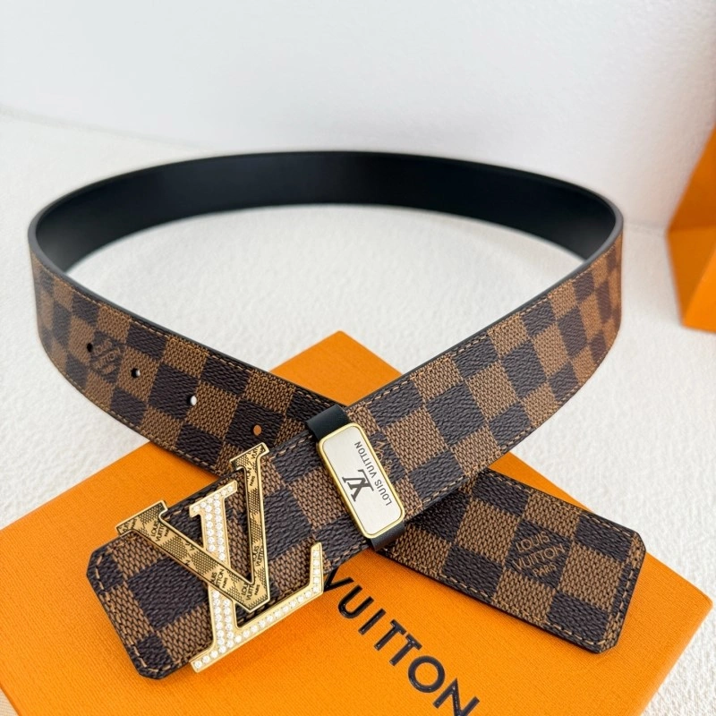 Versatile Louis Vuitton Belts 297991