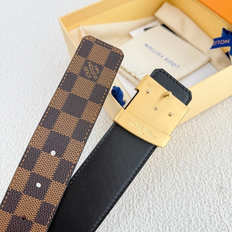Versatile Louis Vuitton Belts 297991