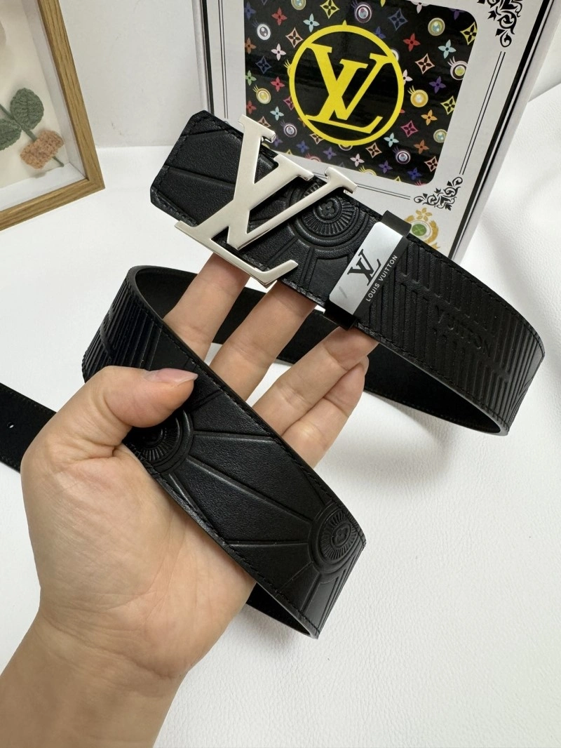 Fashionable Louis Vuitton Belts 297978