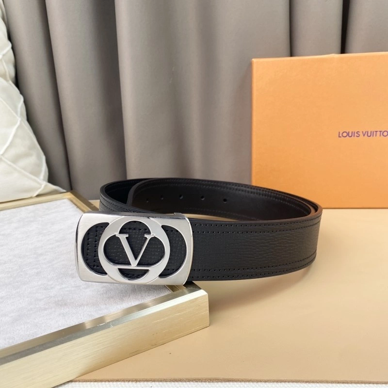 UrbanChic Louis Vuitton Belts 297958
