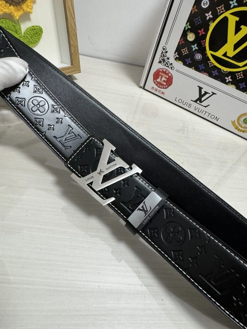 Compact Louis Vuitton Belts 297922