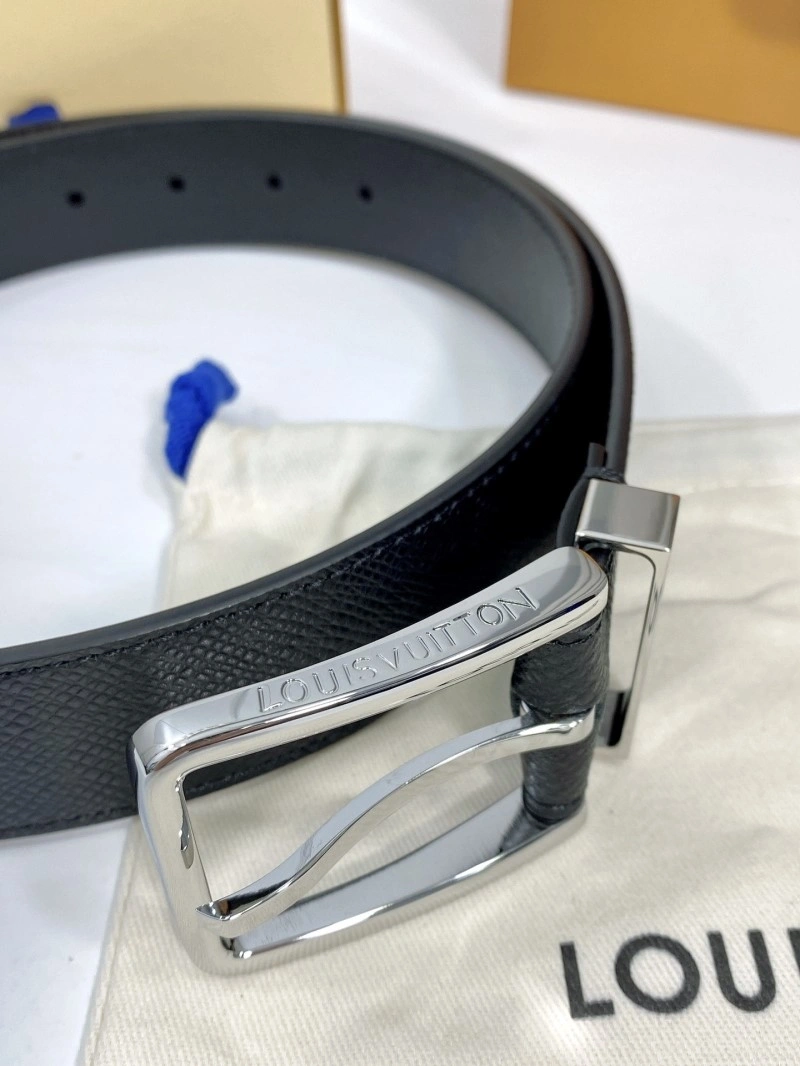 Louis Vuitton Belts UrbanChic 297843