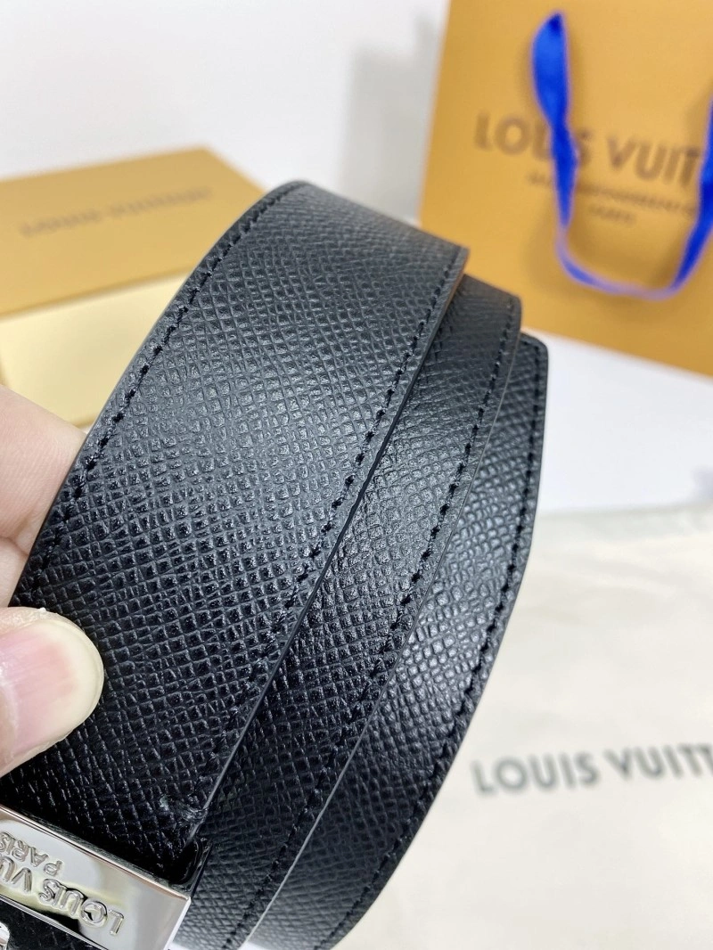 Louis Vuitton Belts UrbanChic 297843