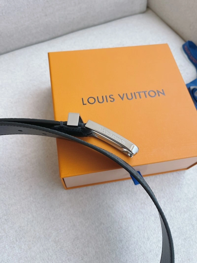 Minimalist Louis Vuitton Belts 297818