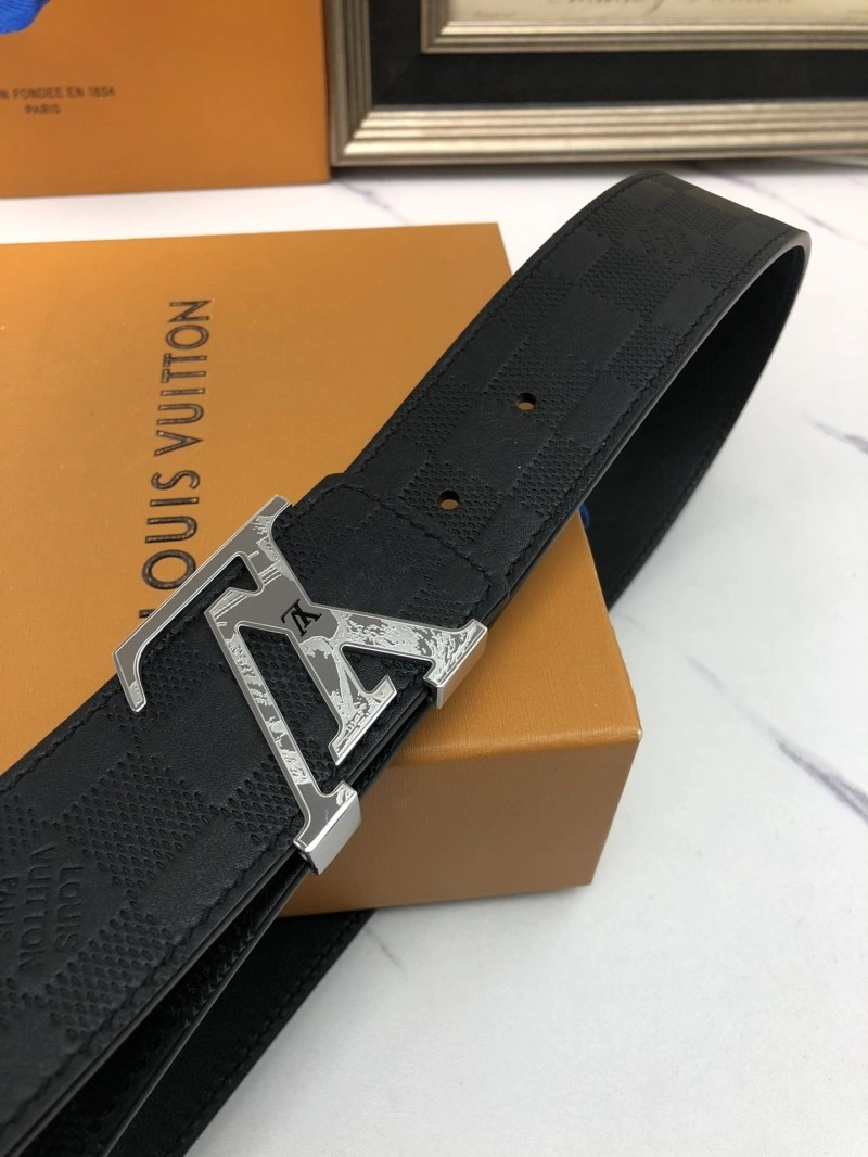 TechFriendly Louis Vuitton Belts 297793