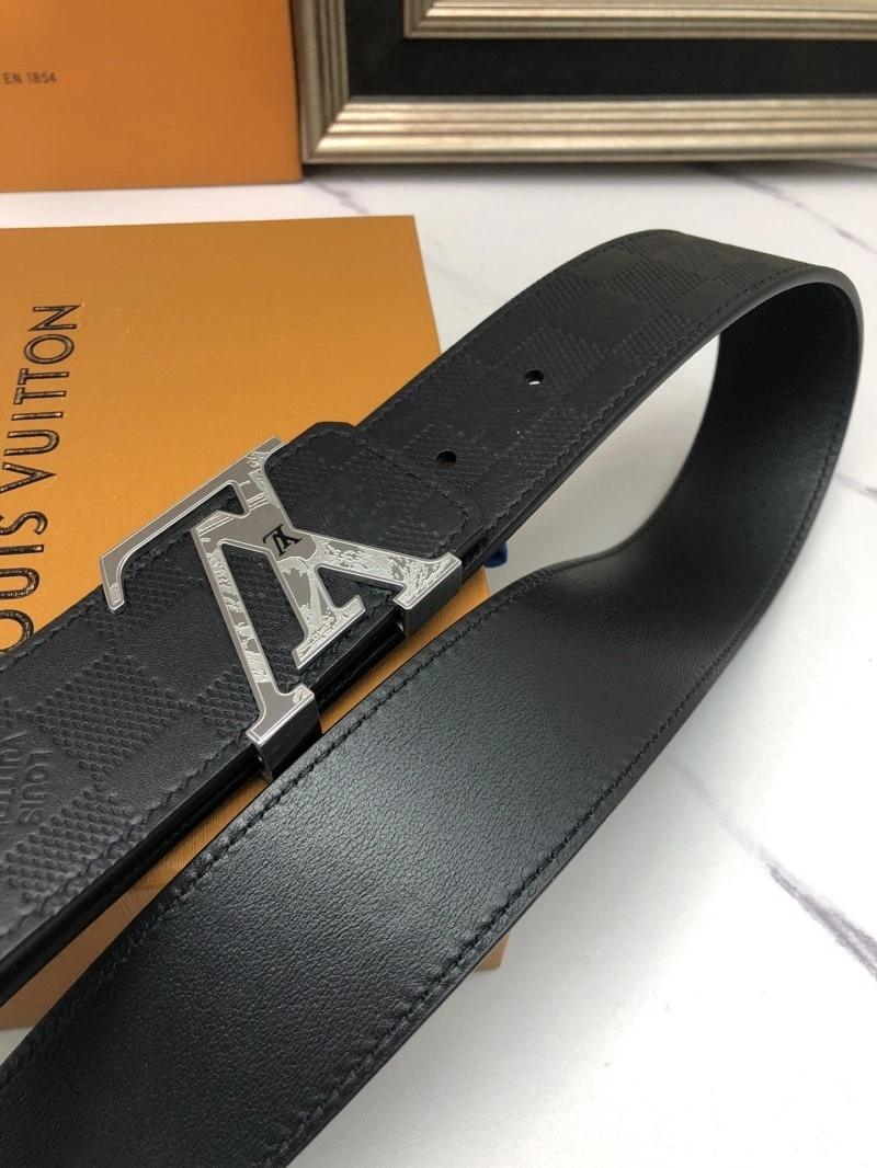 TechFriendly Louis Vuitton Belts 297793
