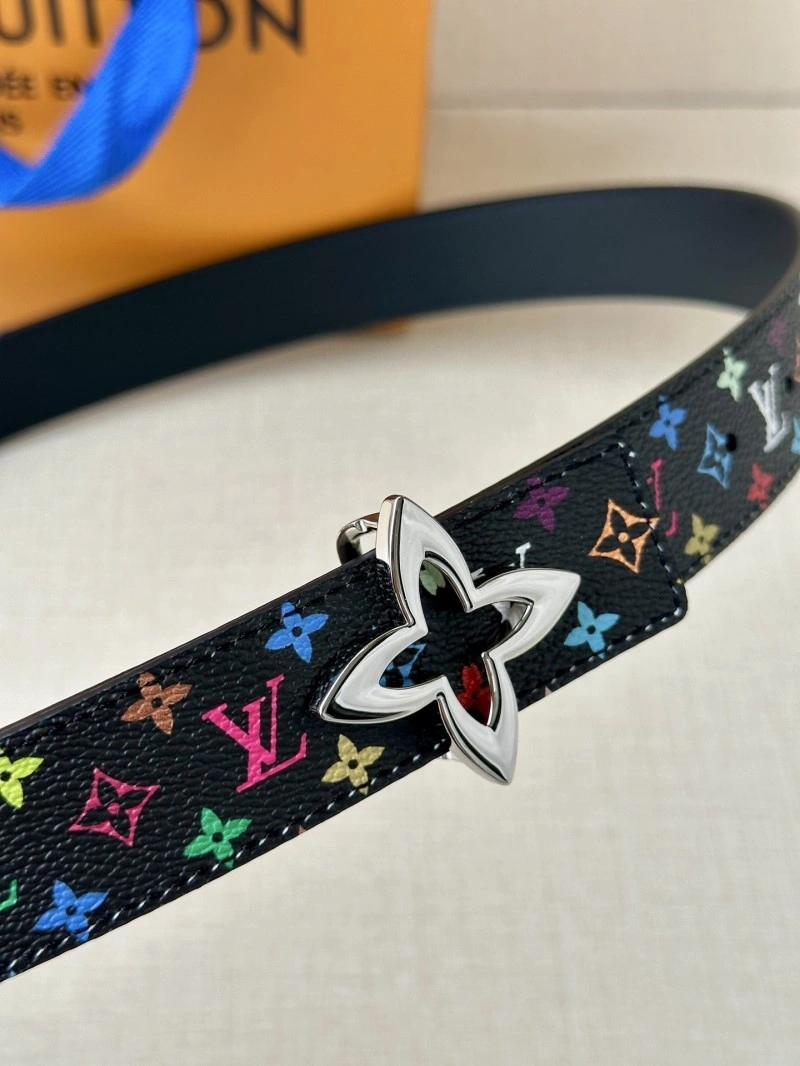 EyeCatching Louis Vuitton Belts 297761