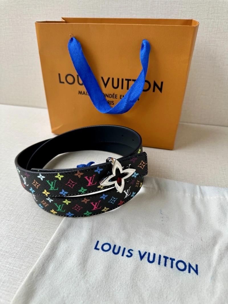 EyeCatching Louis Vuitton Belts 297761