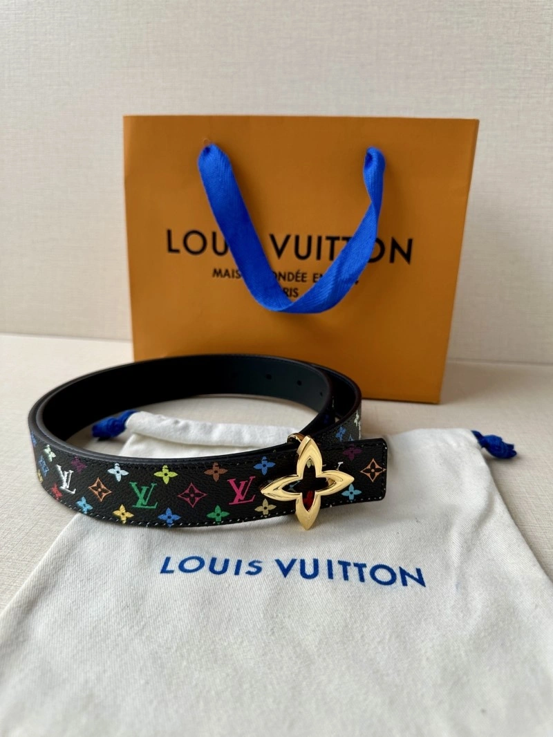 EyeCatching Louis Vuitton Belts 297761