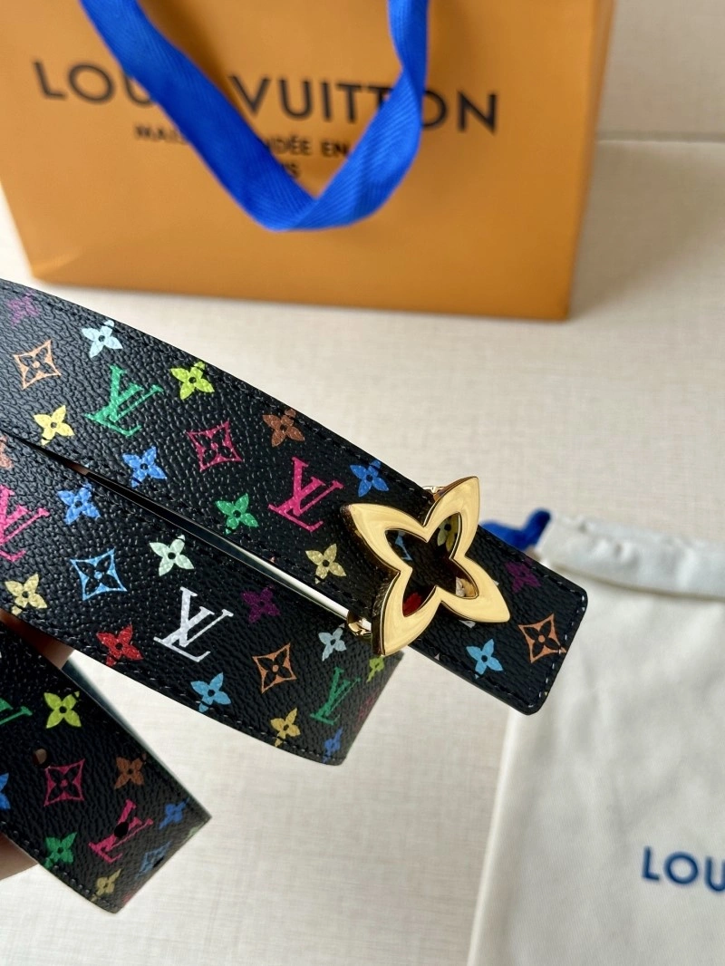 EyeCatching Louis Vuitton Belts 297761
