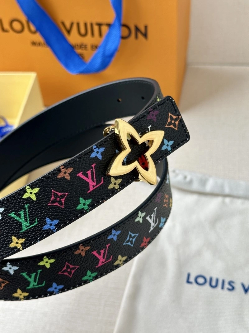 EyeCatching Louis Vuitton Belts 297761