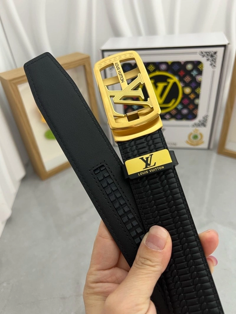 Functional Louis Vuitton Belts 297734
