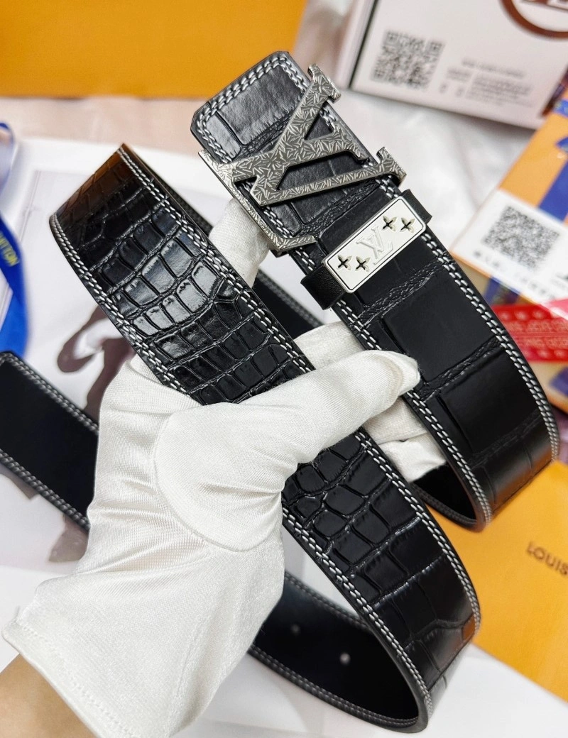 Unique Louis Vuitton Belts 297764