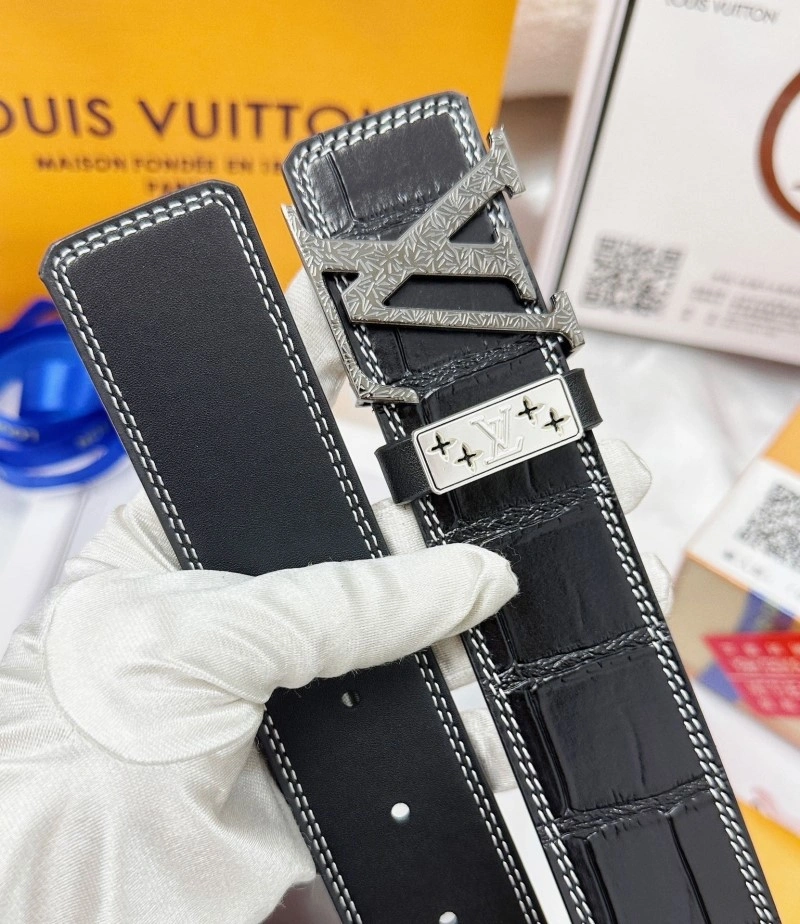 Unique Louis Vuitton Belts 297764