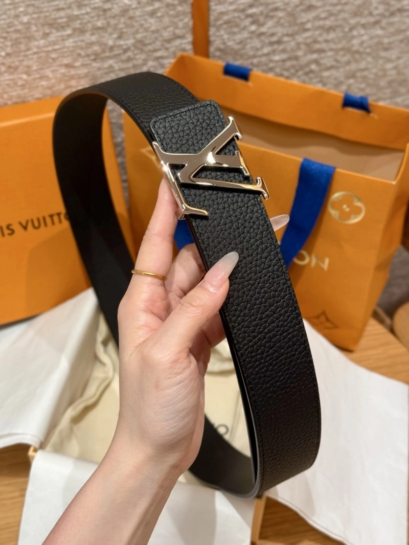 Cozy Louis Vuitton Belts 297730
