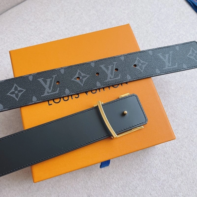 Lightweight Louis Vuitton Belts 297694
