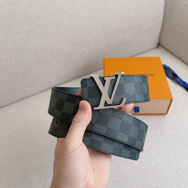 EyeCatching Louis Vuitton Belts 297692