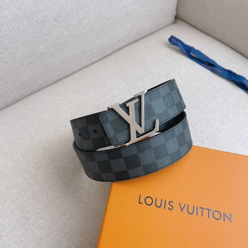 EyeCatching Louis Vuitton Belts 297692
