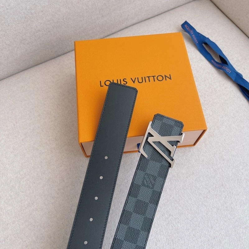 EyeCatching Louis Vuitton Belts 297692