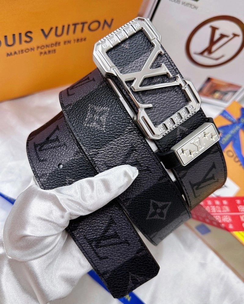 Louis Vuitton Belts Practical 297660