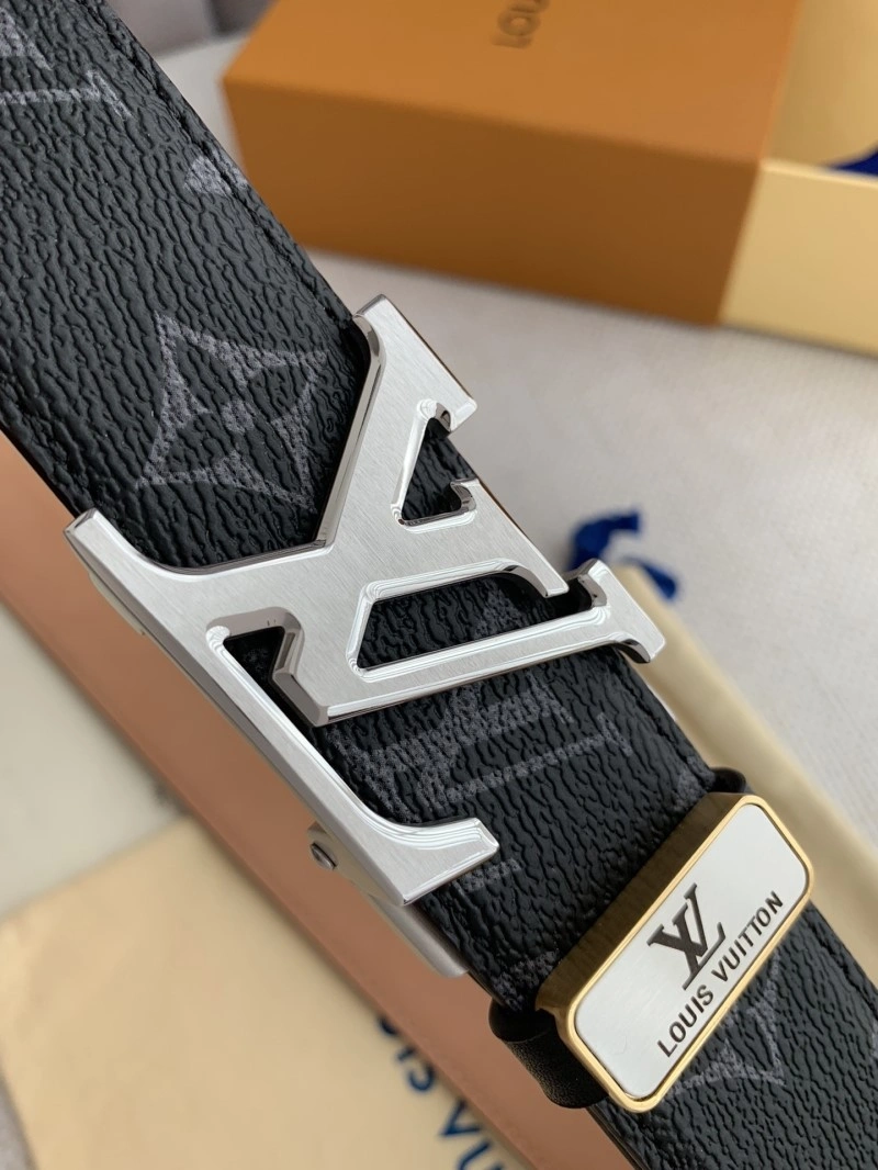 Functional Louis Vuitton Belts 297675