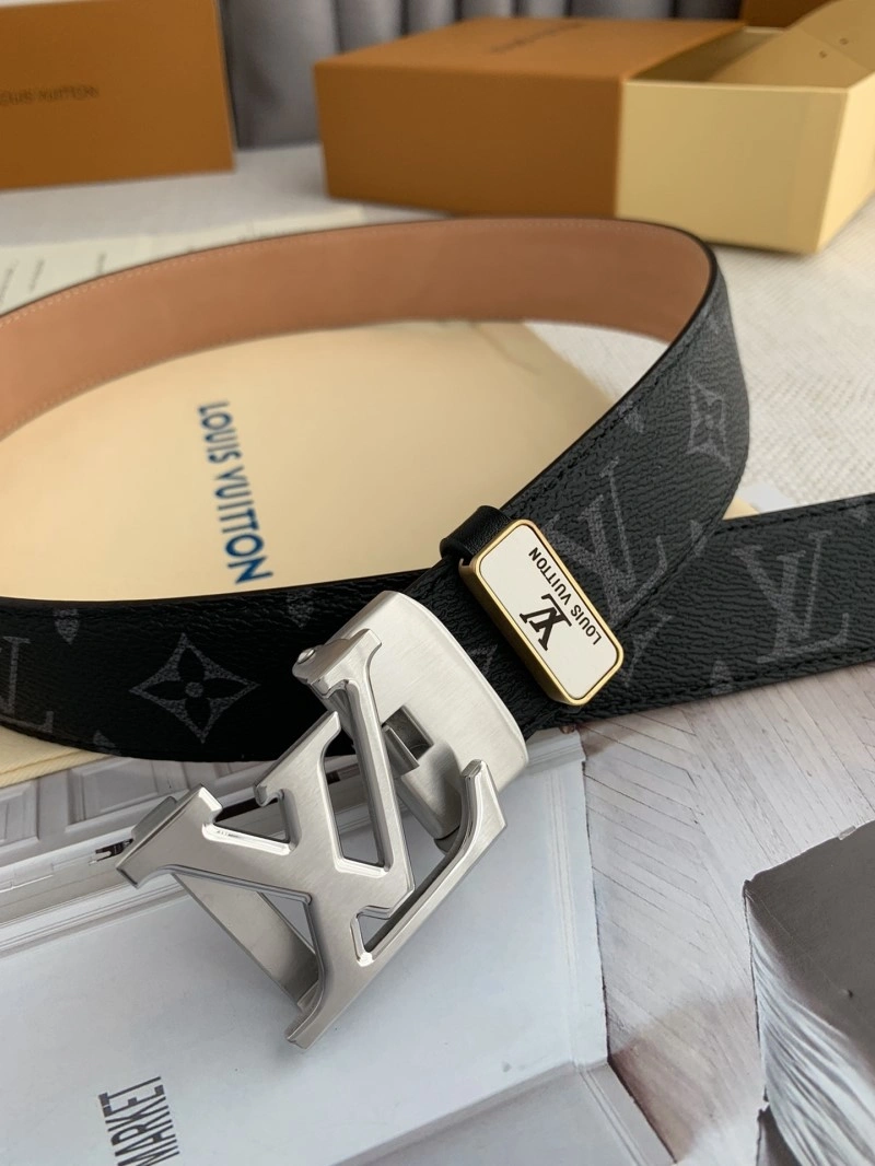 Functional Louis Vuitton Belts 297675