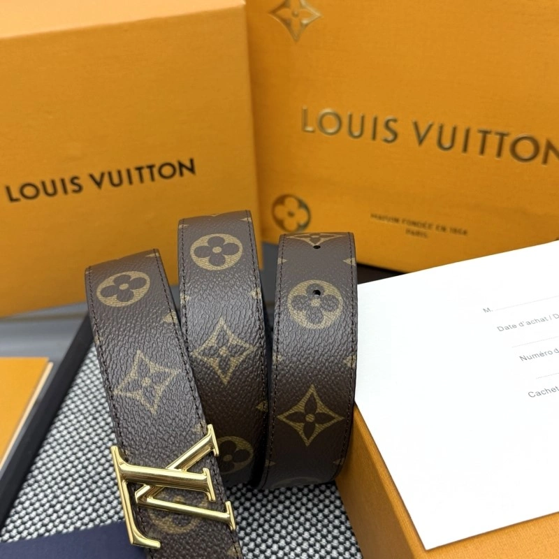 Effortless Louis Vuitton Belts 297616
