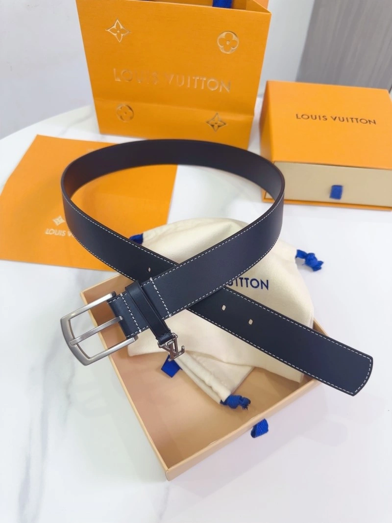 Versatile Louis Vuitton Belts 297606