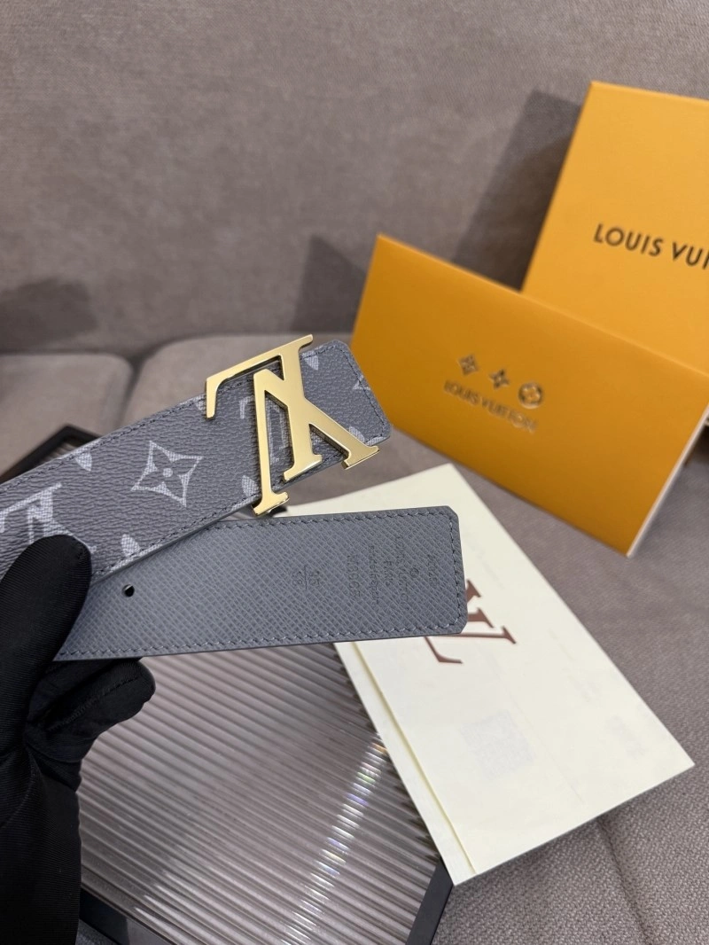 Breathable Louis Vuitton Belts 297577