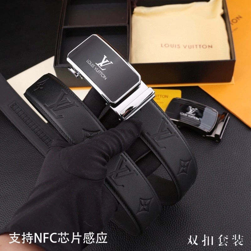 Louis Vuitton Belts UrbanChic 297476