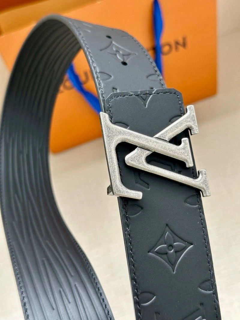 Louis Vuitton Belts Attractive 297354